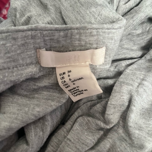 Skirt with one side low and one side long - Picture 2 of 2